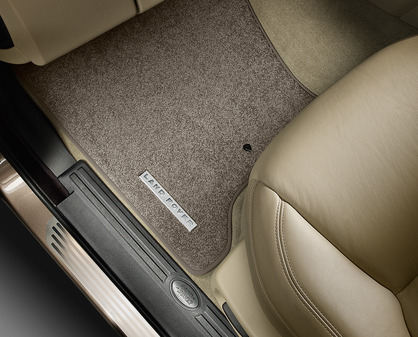 Luxury Carpet Mat Set - Ebony, RHD image