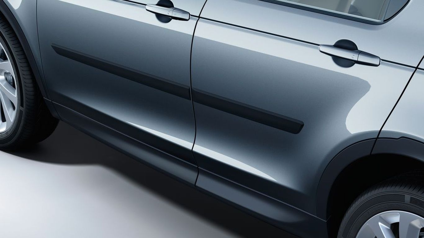 Body Side Mouldings - Black finish